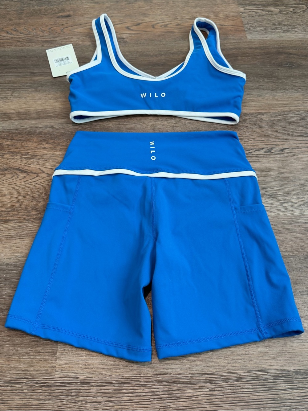 NWT Wilo The Label Active Set Sports Bra Biker Shorts Cobalt Blue White Medium - Picture 2 of 7